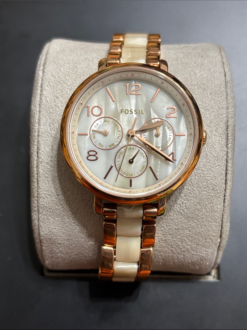 Fossil Rose Gold and Cream Women's Multifunction Bracelet Watch 💥links missing💥